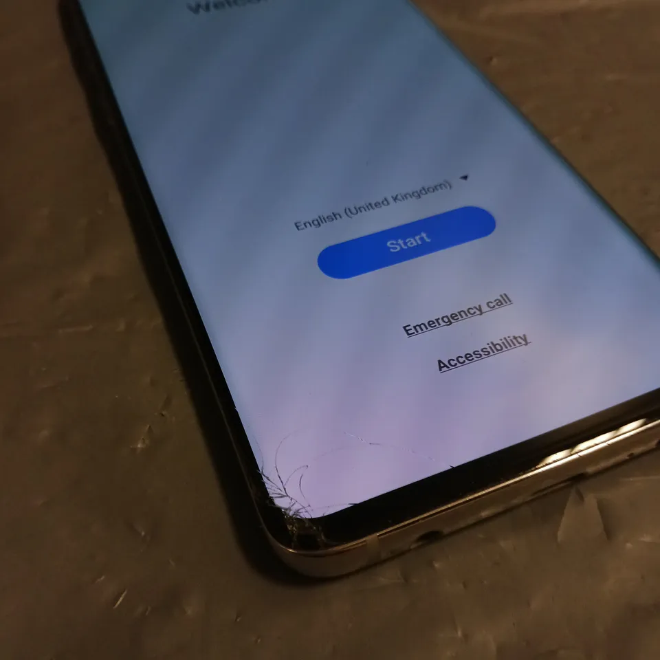 SAMSUNG GALAXY S10 SMARTPHONE SM-G973F/DS IN PRISM WHITE