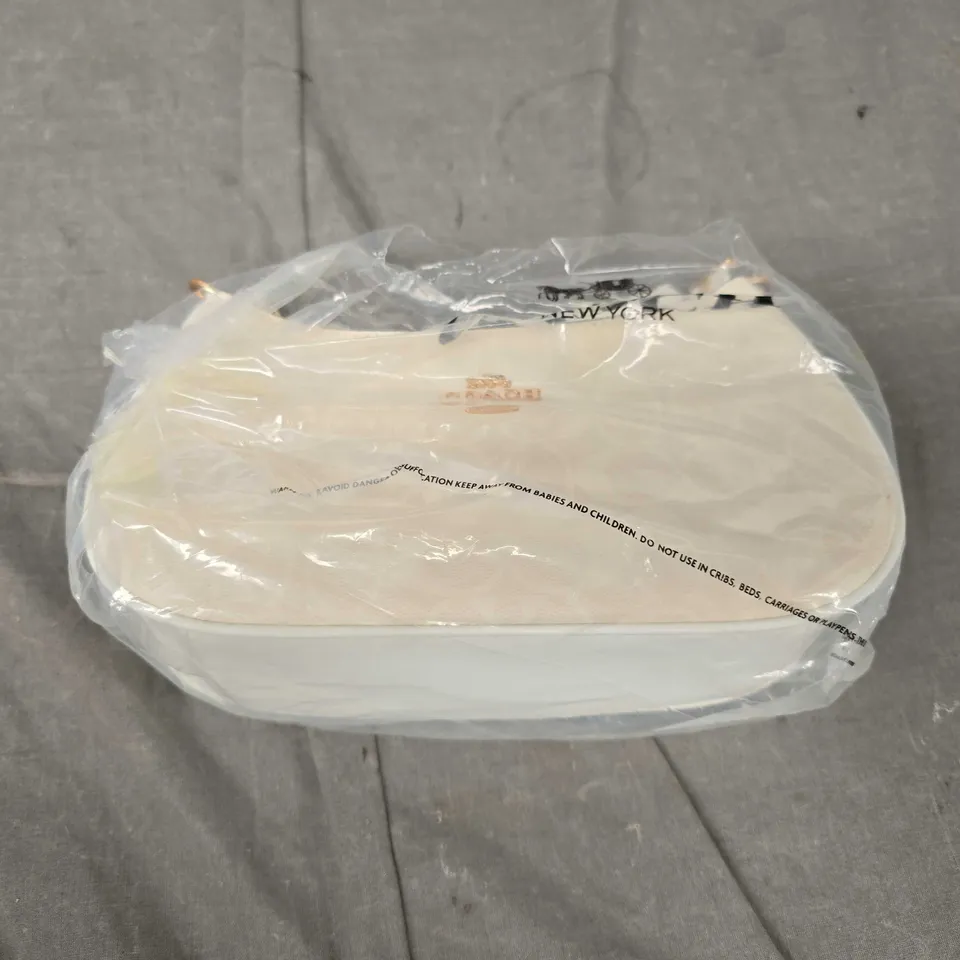 SMALL WHITE COACH BAG 