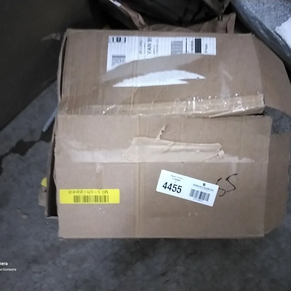 BOX OF X6 PATIO AND DECK DARK GREY TILES 