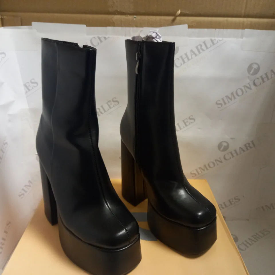 KOI VEGAN LEXUS BLACK PLATFORM HEELED BOOTS - SIZE 4