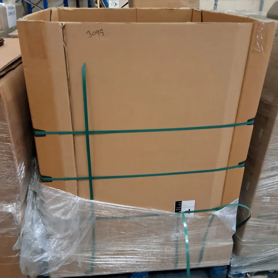 PALLET CONTAINING A LARGE QUANTITY OF BRAND NEW 50X80CM CHENILLE BATH MATS IN BROWN