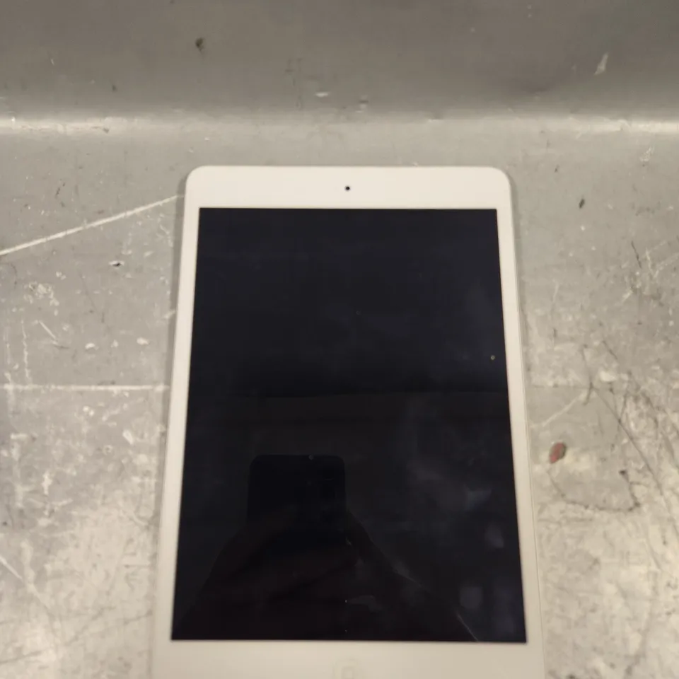 APPLE IPAD MINI 2 A1489 SILVER