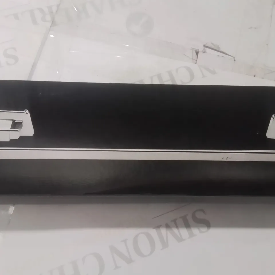 BOXED GEESA TOWEL RAIL