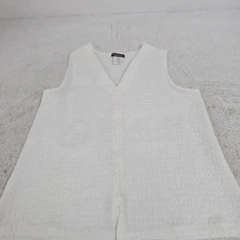 KIM & CO WHITE TEXTURED SLEEVELESS BUTTON-FRONT VEST – ECRU, SIZE M/M