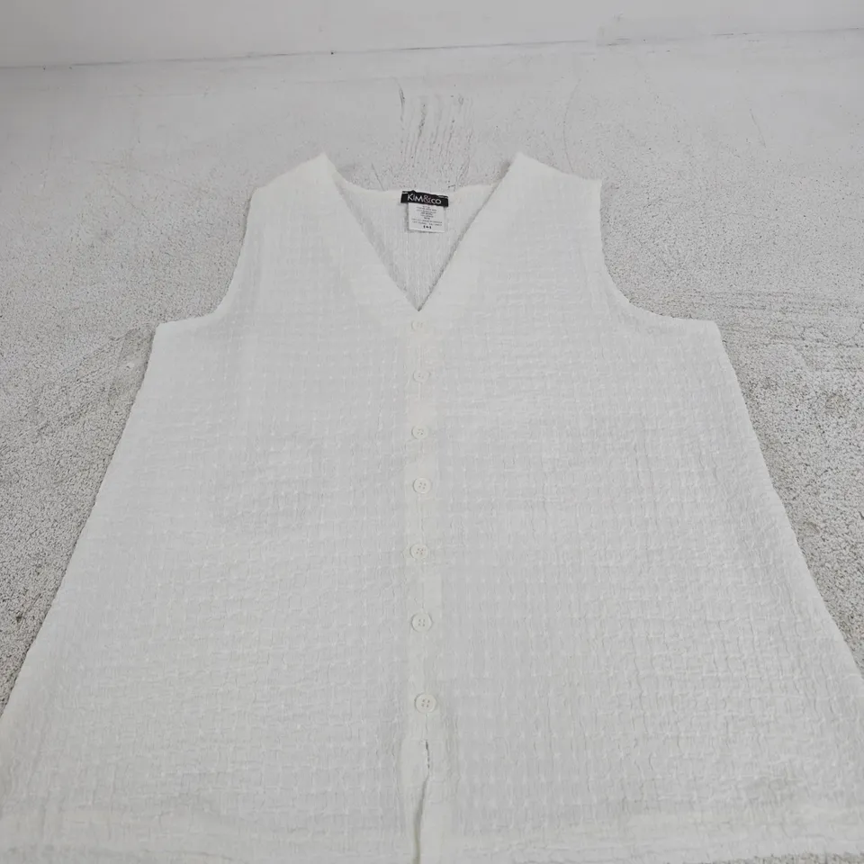KIM & CO WHITE TEXTURED SLEEVELESS BUTTON-FRONT VEST – ECRU, SIZE M/M