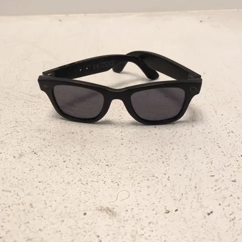 SMART GLASSES – MODEL W610, BLACK FRAME