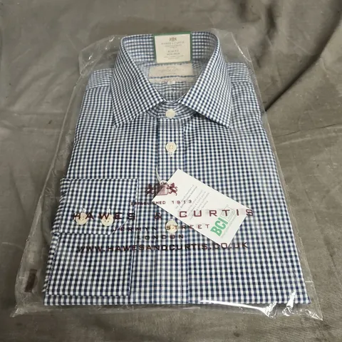 HAWES & CURTIS ST JAMES SLIM FIT NON-IRON SEMI CUTAWAY COLLAR SINGLE CUFF DRESS SHIRT IN NAVY & WHITE GINGHAM SIZE 16/37
