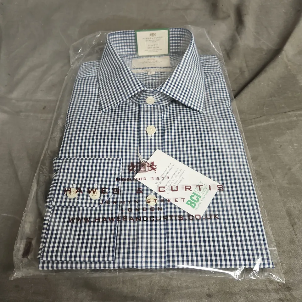 HAWES & CURTIS ST JAMES SLIM FIT NON-IRON SEMI CUTAWAY COLLAR SINGLE CUFF DRESS SHIRT IN NAVY & WHITE GINGHAM SIZE 16/37