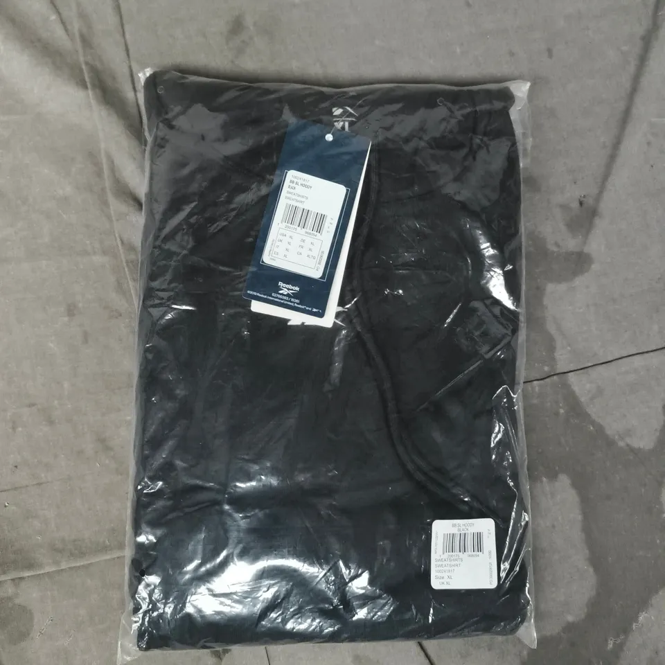 REEBOK HOODY IN BLACK SIZE XL