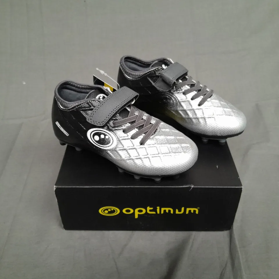 BOXED PAIR OF OPTIMUM IGNISIO BOOT-VELCRO MOULDED BLACK/SILVER SIZE UK 11
