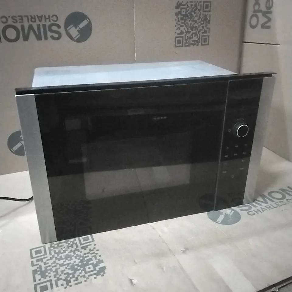 NEFF N50 BUILT-IN 900W MICROWAVE - STAINLESS STEEL HLAWD53N0B