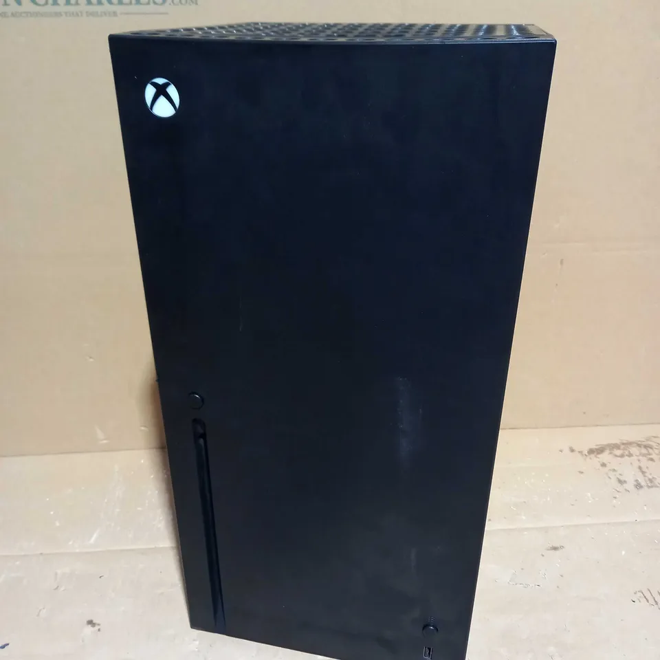 XBOX SERIES X THEMED MINI FRIDGE	