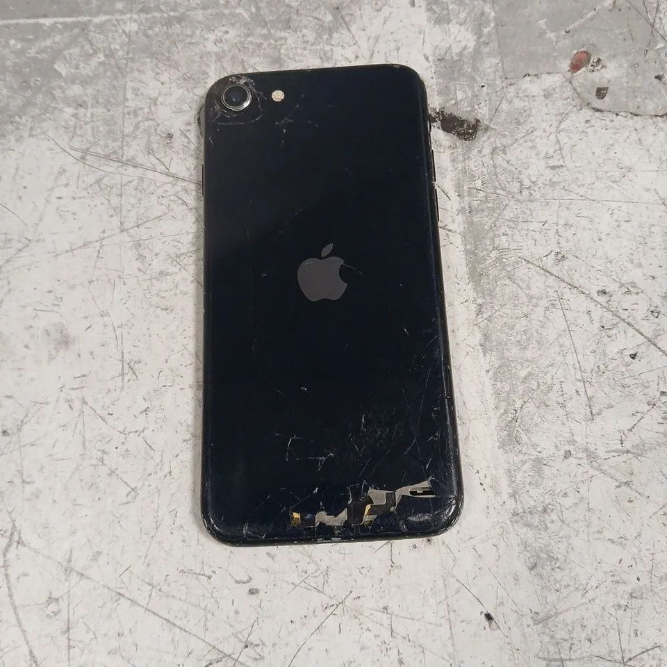 APPLE IPHONE MODEL UNSPECIFIED IN BLACK