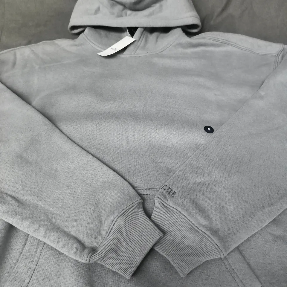 HOLLISTER GREY HOODIE - SIZE M