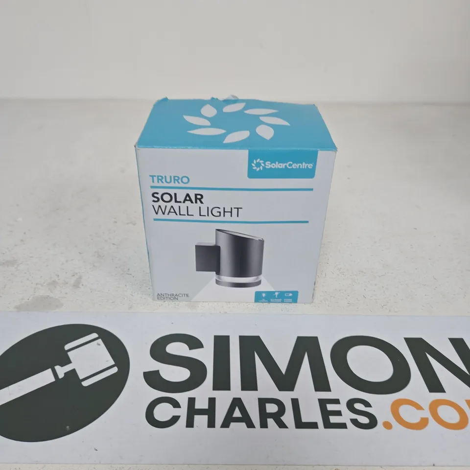 TRURO SOLAR WALL LIGHT – ANTHRACITE EDITION