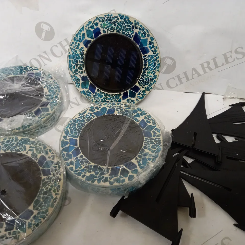 BELL & HOWELL SET OF 4 GLASS MOSAIC DESIGN SOLAR DISK LIGHTS
