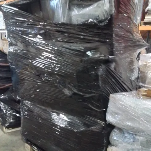 PALLET OF ASSORTED GARDEN FURNITURE