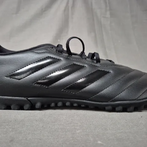 PAIR OF ADIDAS GOLETTO VIII SHOES IN BLACK UK SIZE 12.5