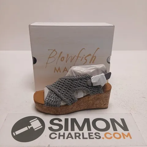 BLOWFISH MALIBU ANDREA WOMEN'S GREY WOVEN CORK WEDGE SANDALS SIZE 6