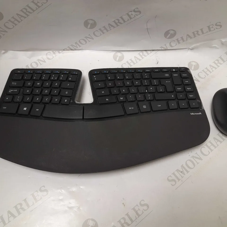MICROSOFT SCULPT ERGONOMIC DESKTOP KEYBOARD