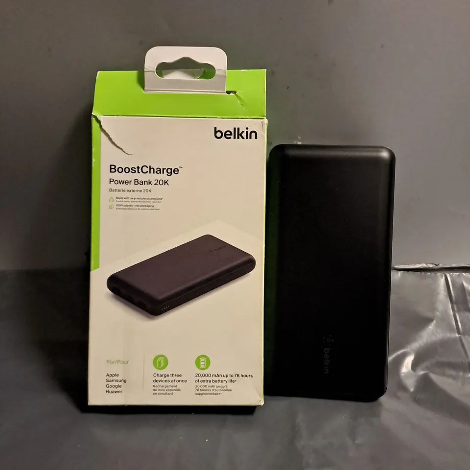 BOXED BELKIN POWER BANK 20K IN BLACK