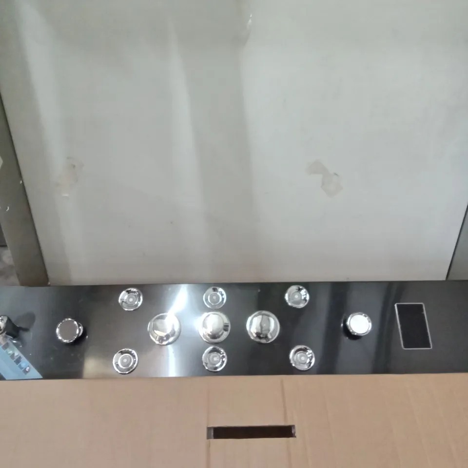 BOXED SHOWER CONTROL PANNEL - GREY/CHROME 