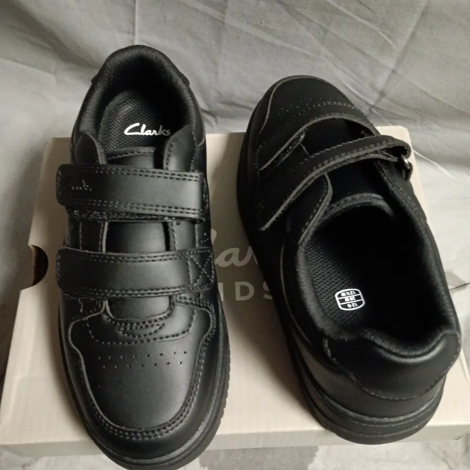 CLARKS KIDS CANYON SKY K BLACK LEATHER SCHOOL SHOES, UK 12
