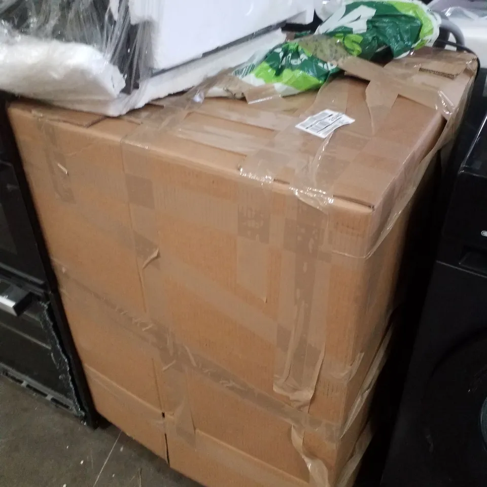 BOXED HISENSE FREESTANDING DISHWASHER - WHITE