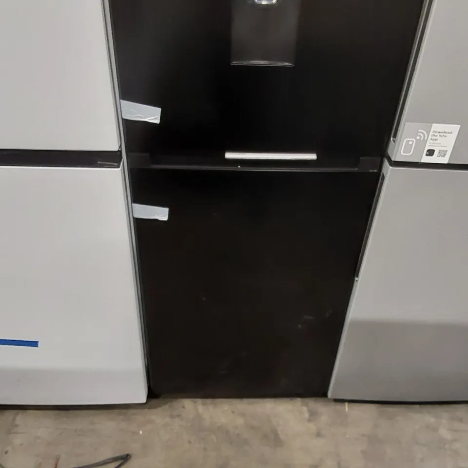 FRIDGEMASTER TALL STANDING FRIDGE FREEZER IN BLACK - MC55251DEB