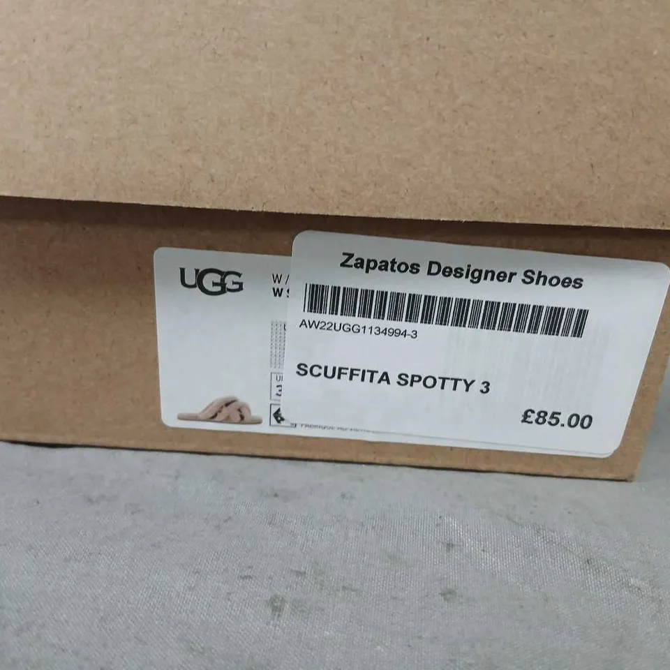 UGG SCUFFITA SPOTTY 3 SLIPPERS – BEIGE FAUX FUR