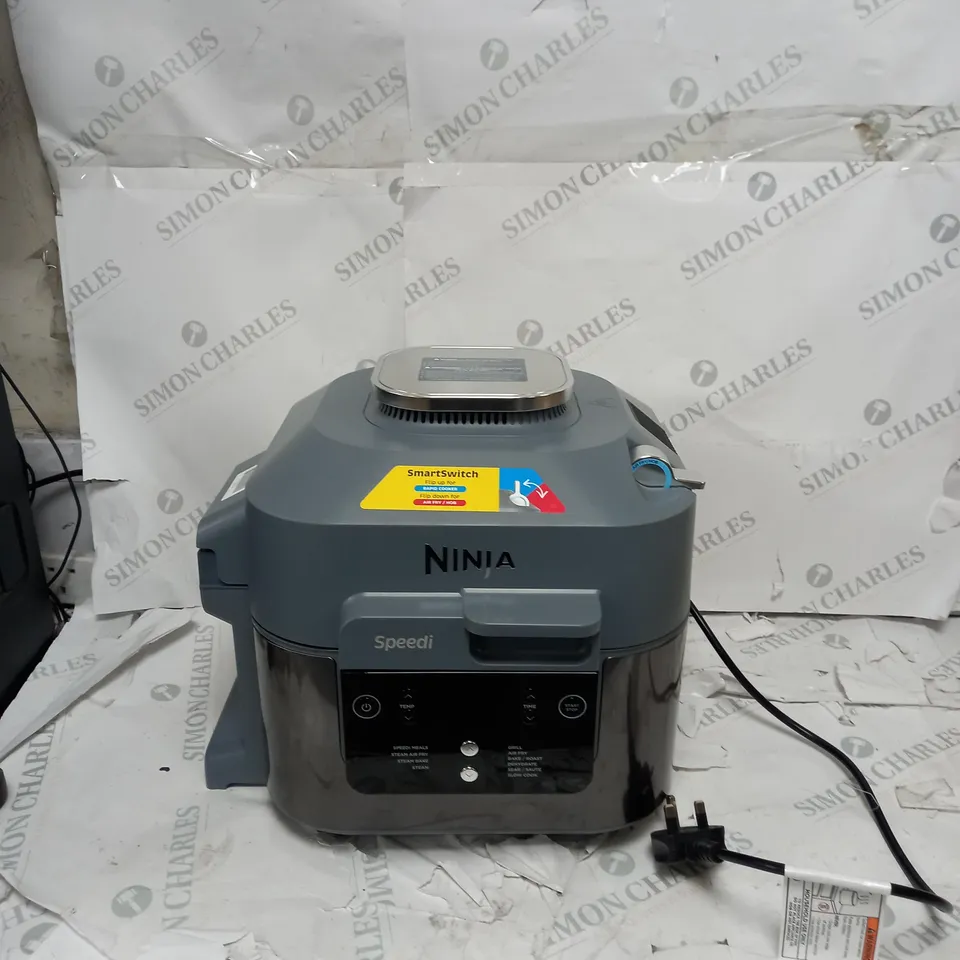 BOXED OUTLET NINJA SPEEDI 10 IN 1 5.7L RAPID-COOKER & AIR FRYER