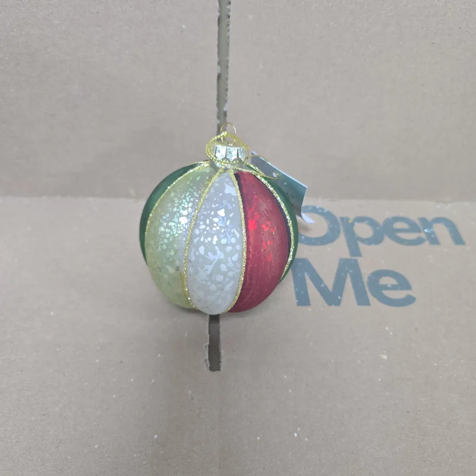LOT OF APPROXIMATELY 24 GISELA GRAHAM HANGING TREE ORNAMENTS
