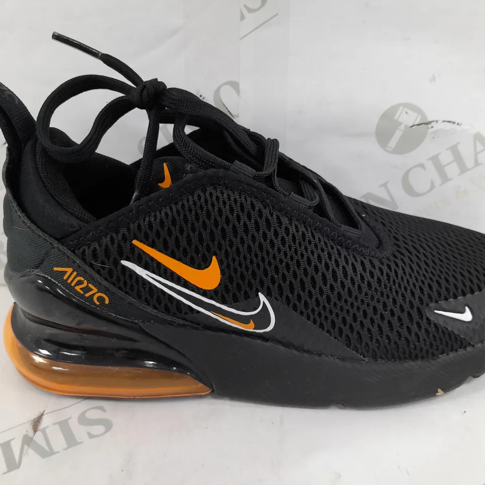 PAIR OF NIKE AIR70 TRAINERS IN BLACK/ORANGE - KIDS UK 2