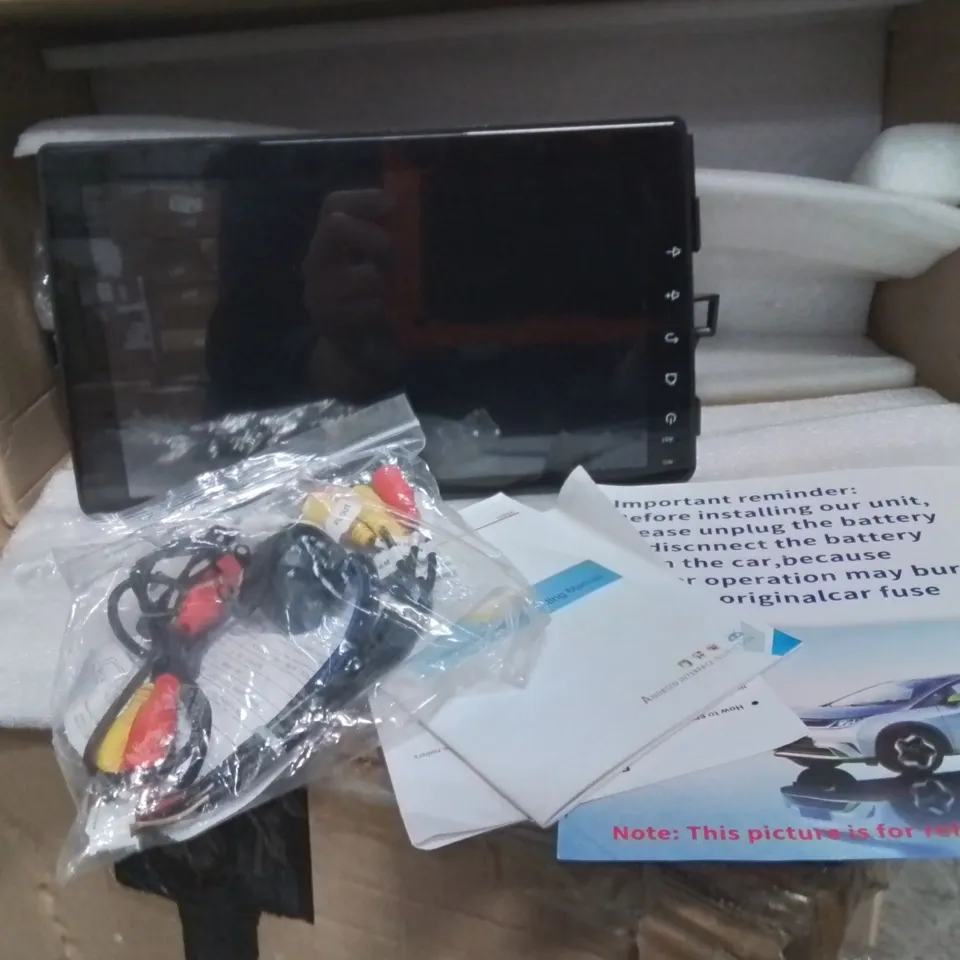 ANDROID MULTIMEDIA CAR INTERFACE 