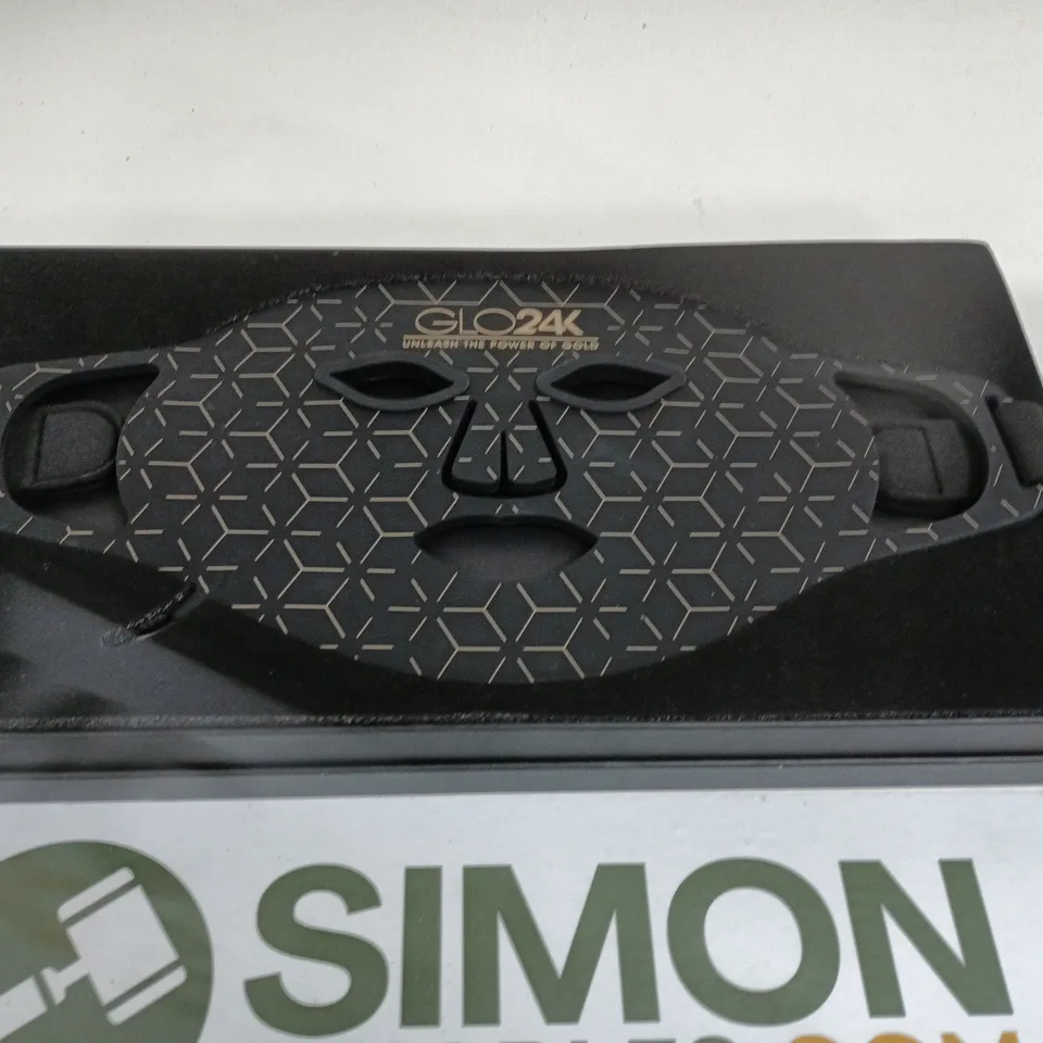 GLO24K 7 COLOUR PHOTON REJUVENATION SUPER LED MASK