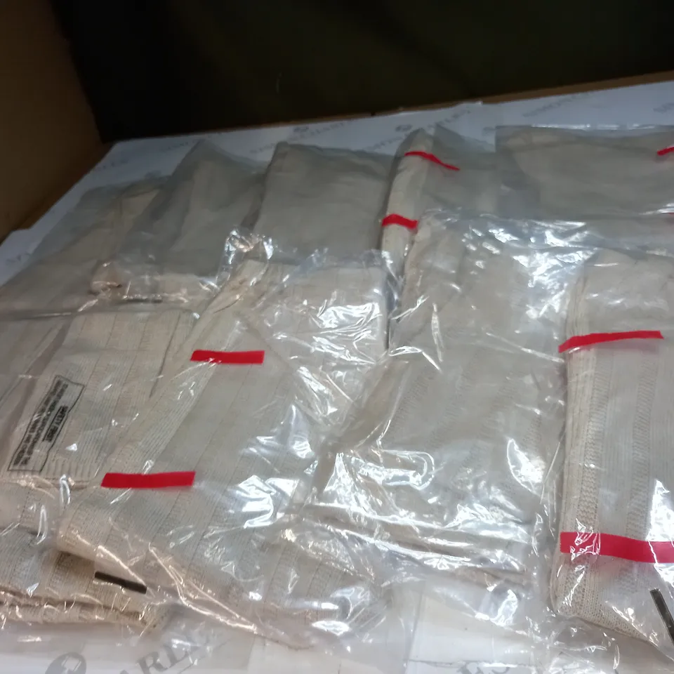 APPROX. 10 LINEN LEGGINGS IN MULTIPLE SIZES 