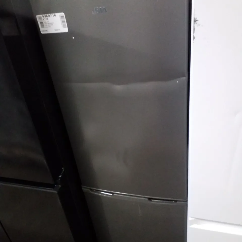 SIA FREESTANDING STYLISH SILVER COMBI FRIDGE - UNPROCESSED RAW RETURN
