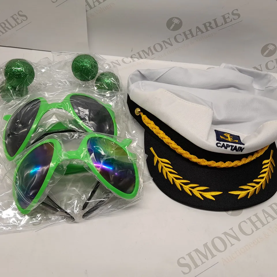 APPROXIMATELY 20 BRAND NEW FANCY DRESS ITEMS TO INCLUDE; CAPTAINS HATS AND 4 PIECE ALIEN COSTUME ACCESORIES
