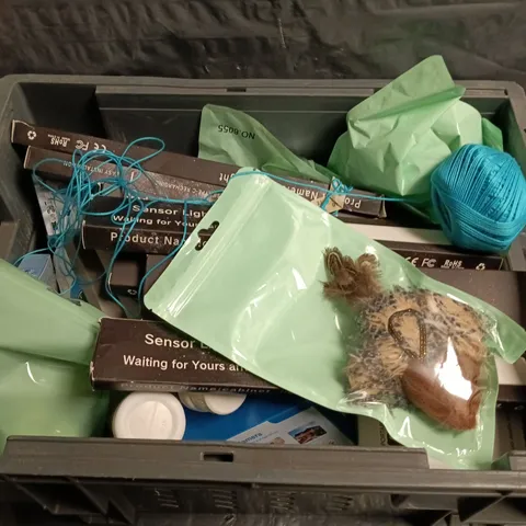 APPROXIMATELY 20 ASSORTED HOUSEHOLD ITEMS TO INCLUDE YARNS, LED MOTION LIGHTS AND ANIMAL DECORATIONS 