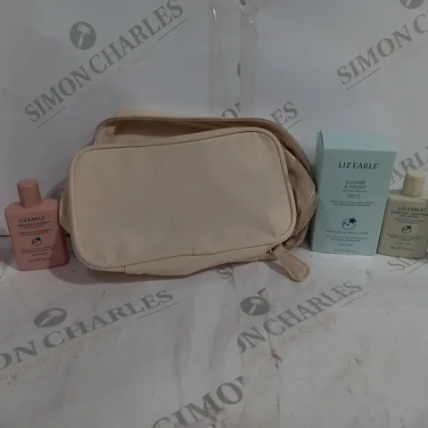 BOXED LIZ EARLE GIFT SET