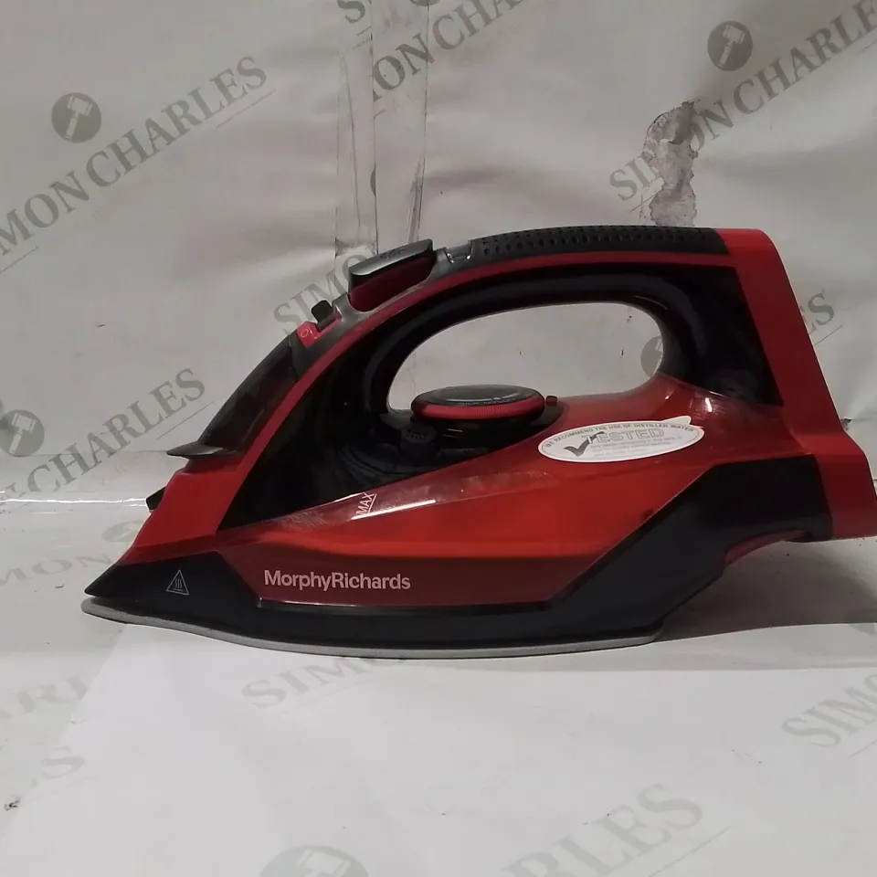 BOXED MORPHY RICHARDS IRON RED