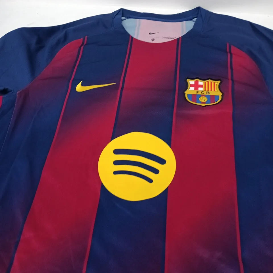 FC BARCELONA HOME JERSEY - SIZE L - HOSSEIN 30