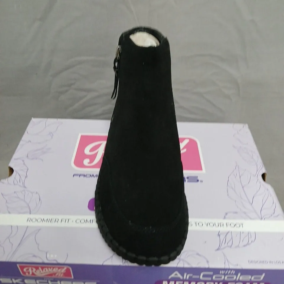 SKECHERS WOMEN'S BLACK SUEDE ANKLE BOOTS WITH ZIP –  UK SIZE 3