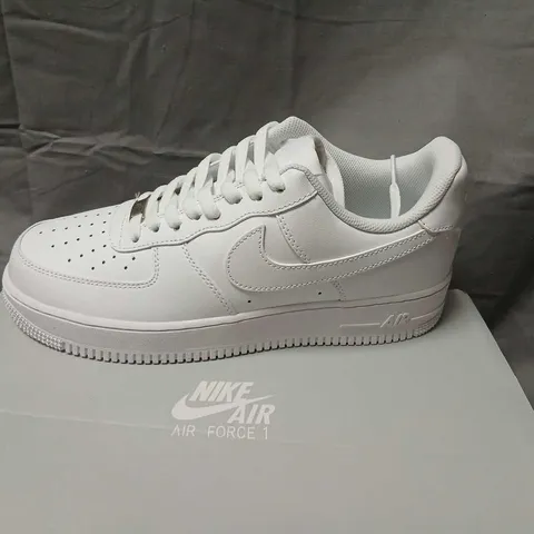 NIKE AIR FORCE 1 ’07 WHITE/WHITE – UK 8