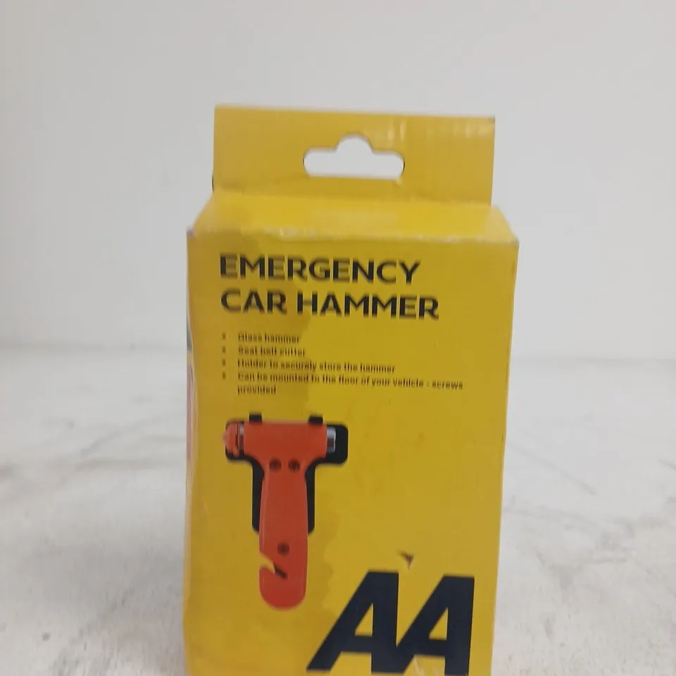 EMERGENCY CAR HAMMER WITH GLASS BREAKER & SEAT BELT CUTTER – BOXED (AA)