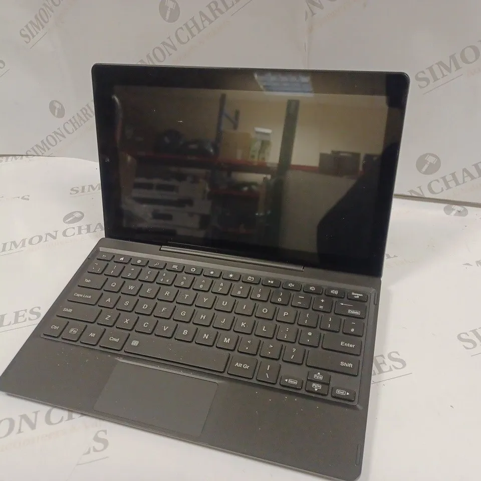 VENTURER APOLLO 11 PRO TABLET WITH DETACHABLE KEYBOARD