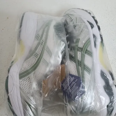 OASIC TRAINERS UNKNOW SIZE