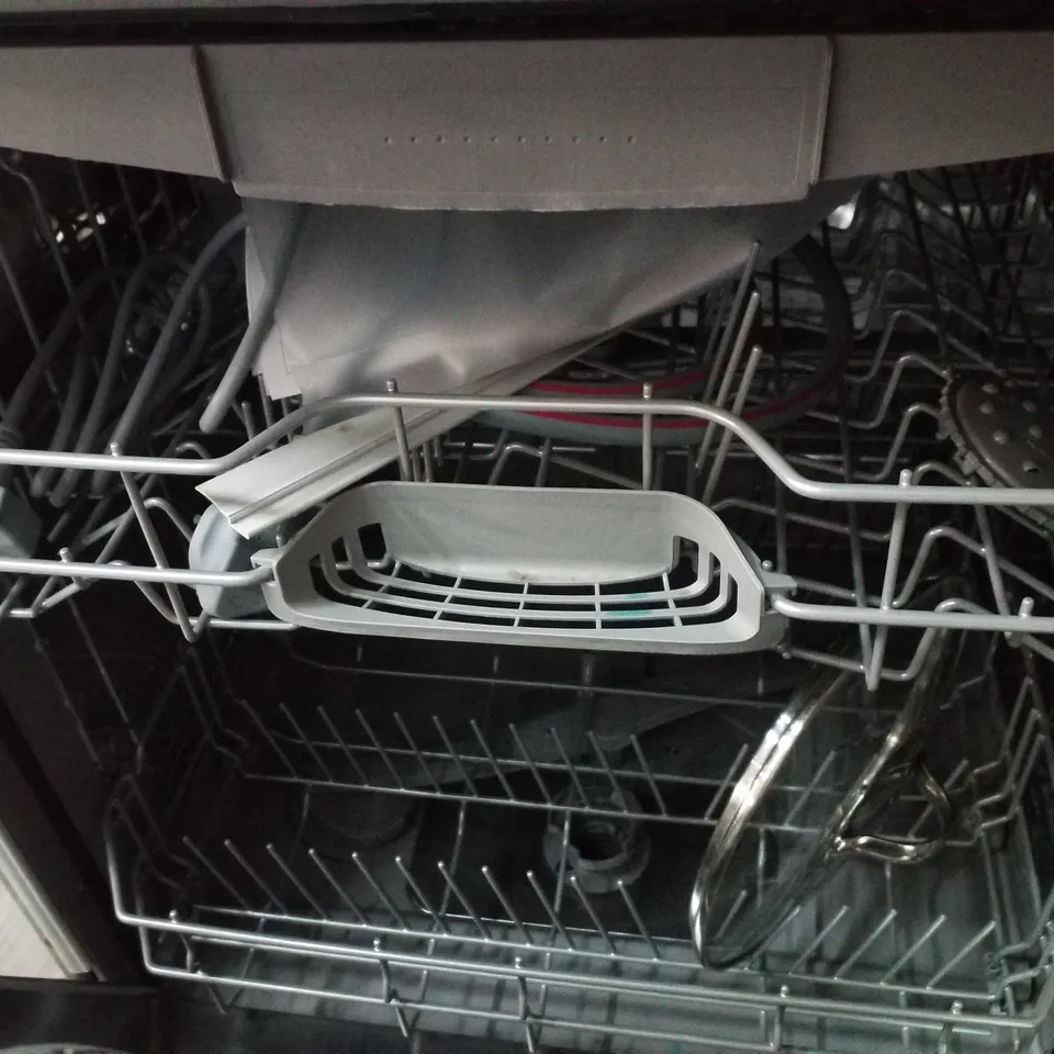 BOSCH SMS2HVI66G DISHWASHER 13 PLACE SETTINGS - UNPROCESSED RAW RETURN