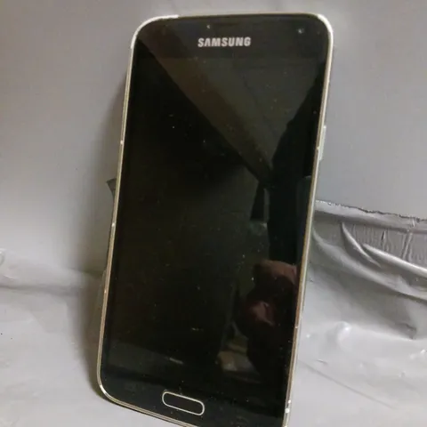 SAMSUNG MOBILE PHONE IN WHITE