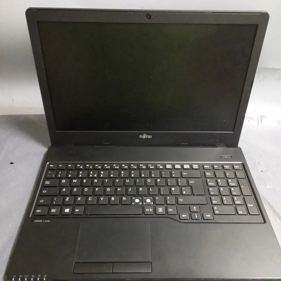 FUJITSU LIFEBOOK A555 BLACK